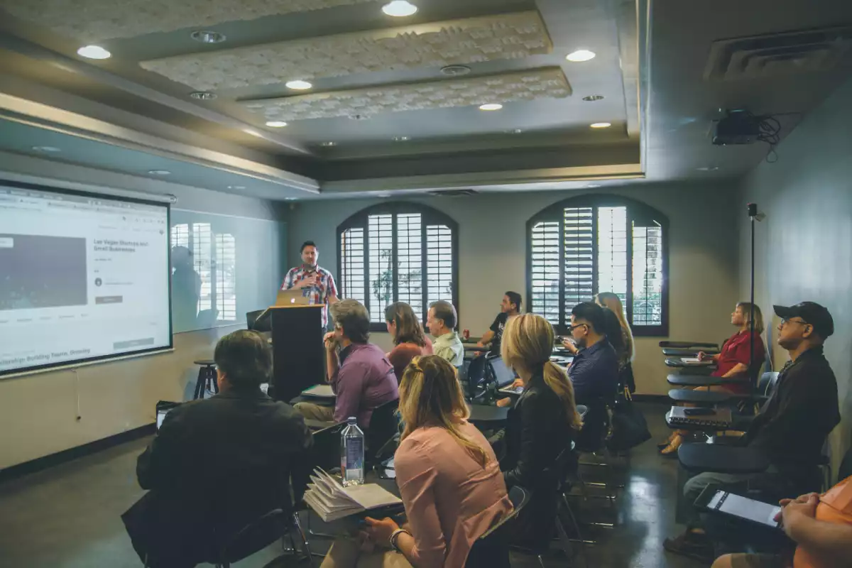 How Education Tech Innovations Are Revolutionizing The Classroom Experience