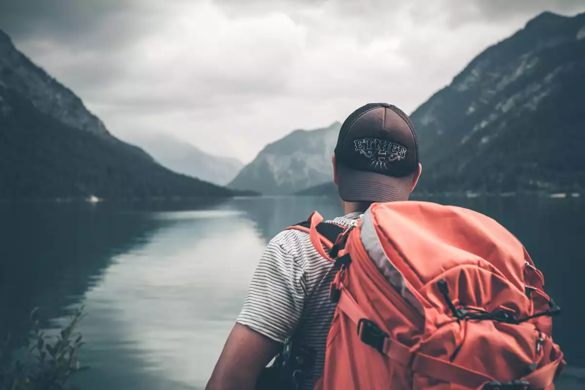 Solo Travel ~ The Benefits And Challenges Of Traveling Alone