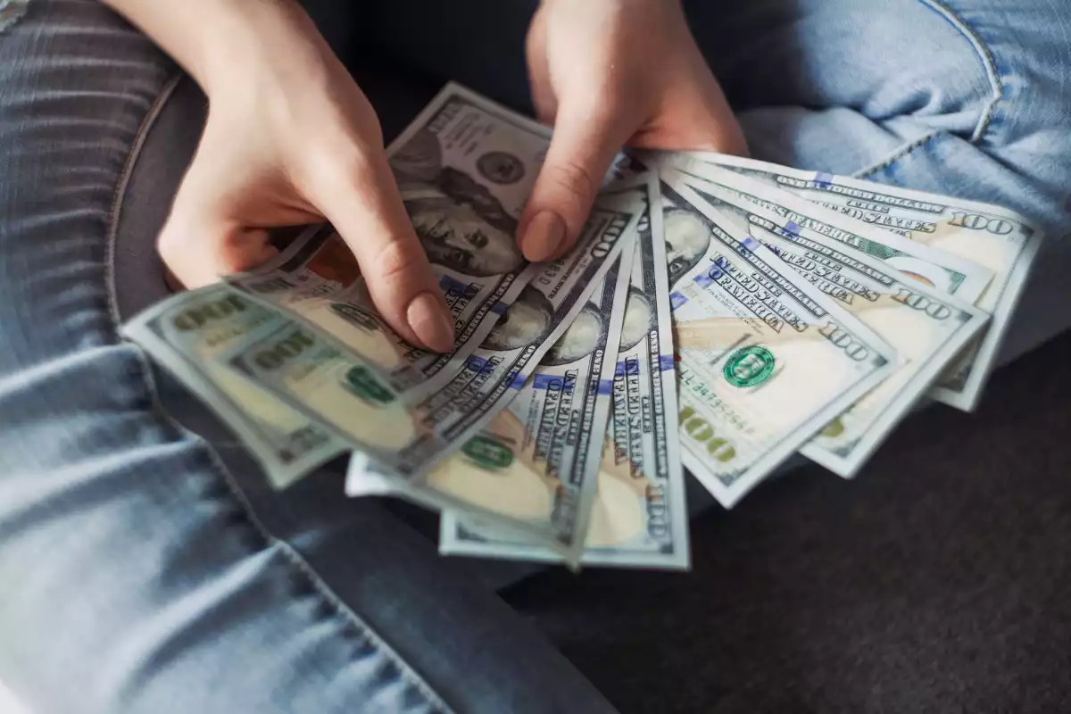 Unlock Your Earning Potential ~ 7 Proven Strategies For Salary Negotiation Success